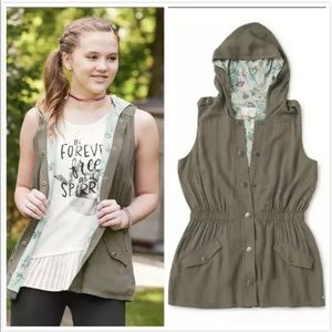 NWT! MATILDA JANE WINDING PATH GREEN HOODED VEST GIRLS TWEEN SIZE 14